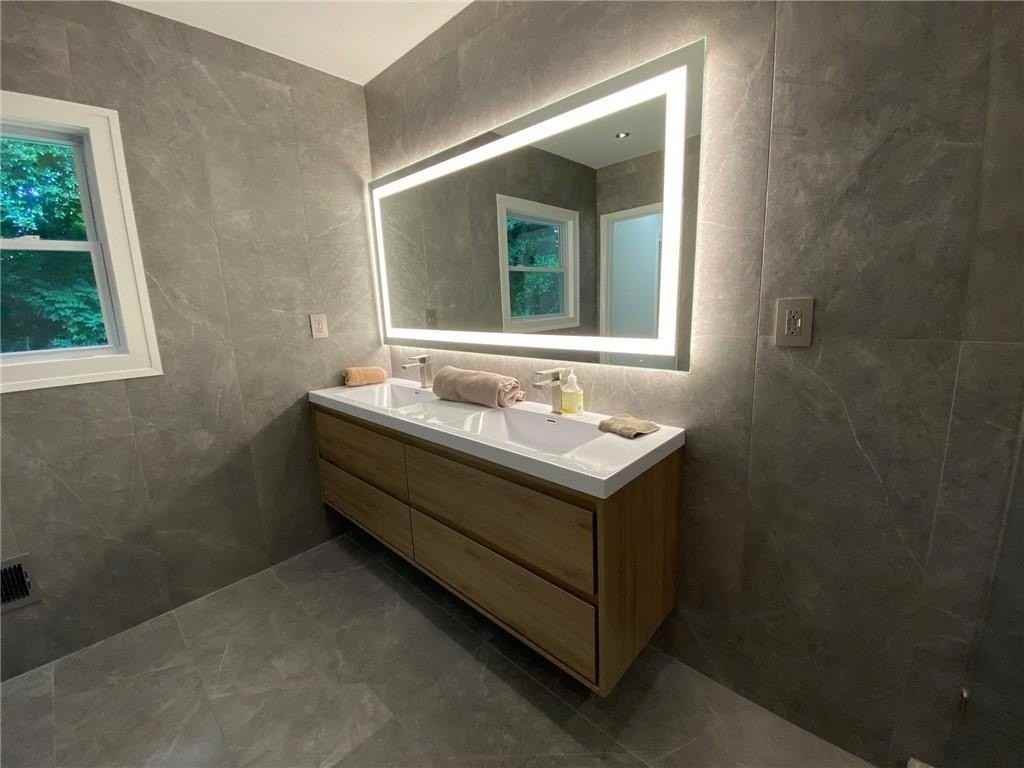 5810 Brookgreen Rd - Photo 5 of 26