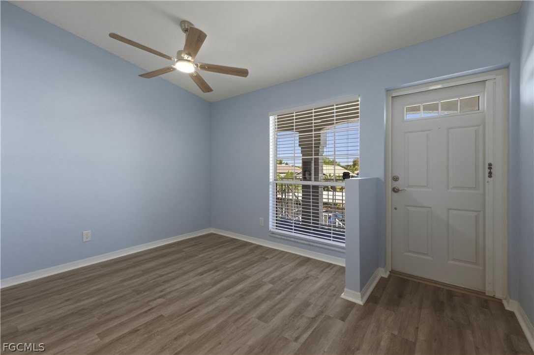 876 Gulf Pavilion Dr #202 - Photo 4 of 32