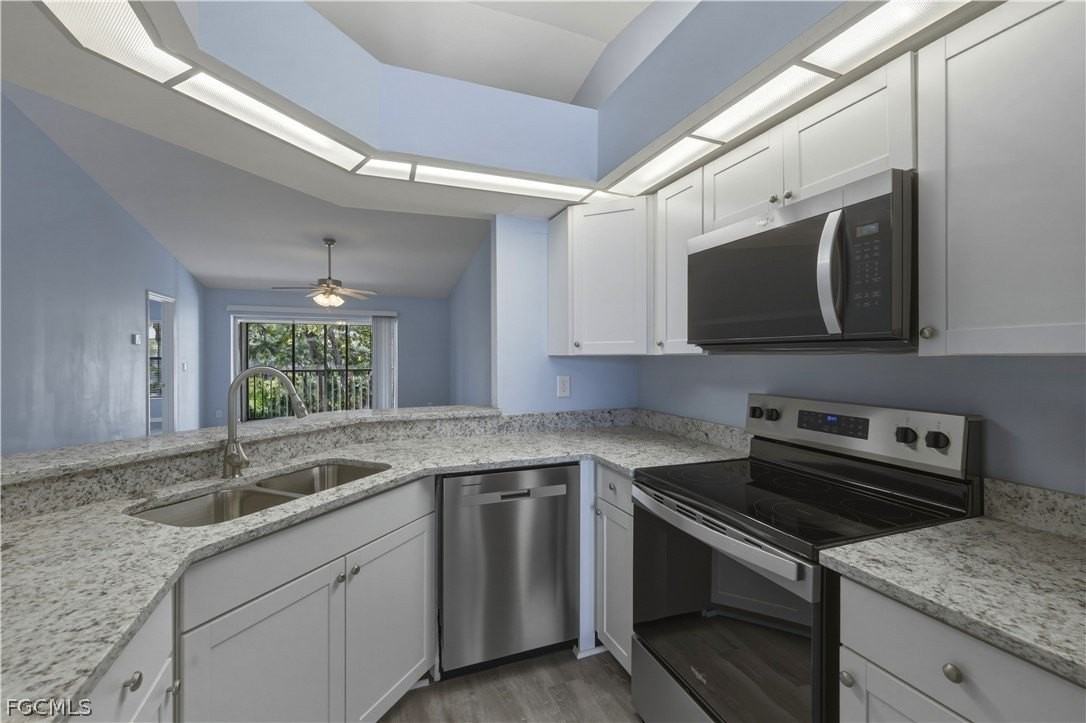 876 Gulf Pavilion Dr #202 - Photo 7 of 32