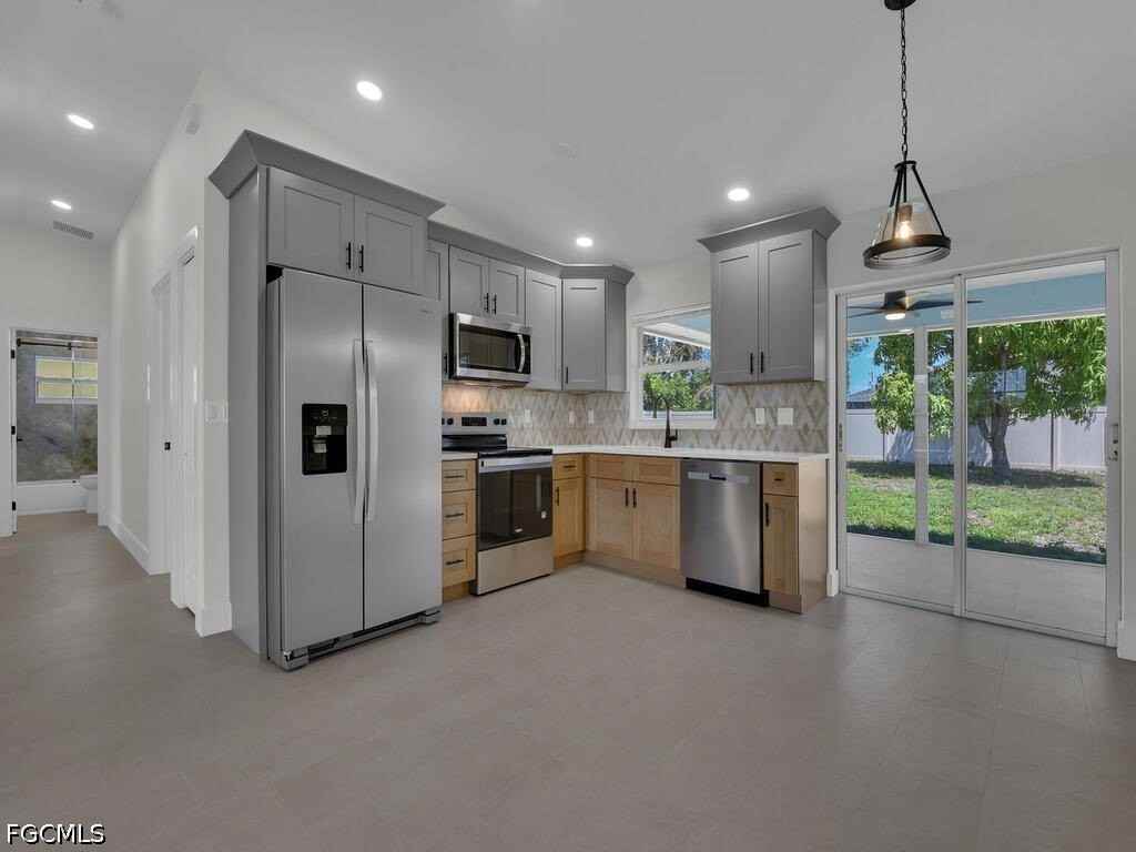 2509 Academy Blvd - Photo 4 of 30