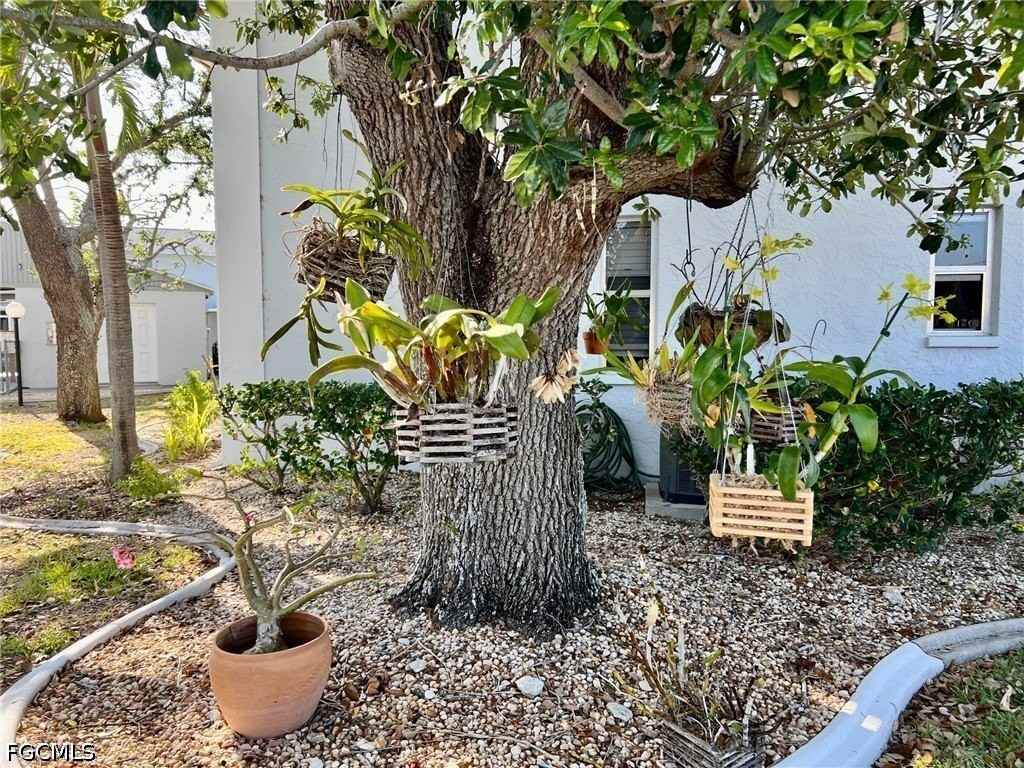 5024 Chiquita Blvd S #102 - Photo 5 of 12