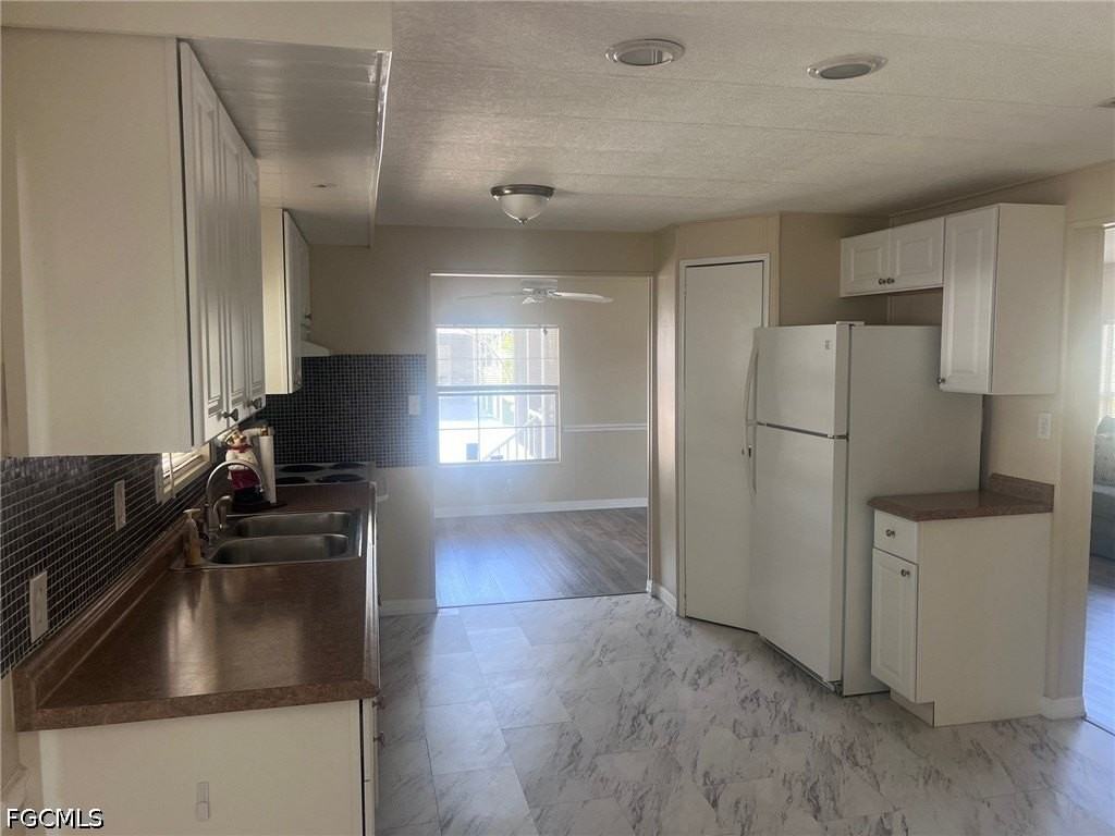 947 Strongbox Ln - Photo 3 of 14