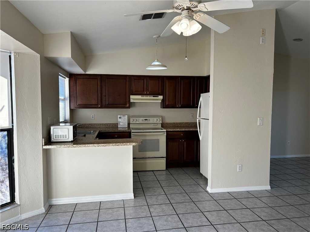 229 Hancock Bridge Pkwy - Photo 4 of 14