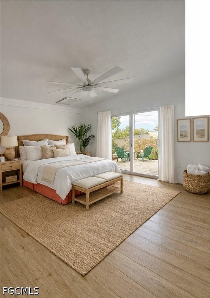 21484 Edgewater Dr - Photo 5 of 15