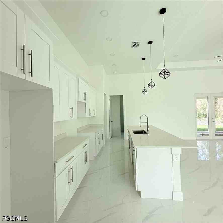 208 Johns Ave - Photo 6 of 14