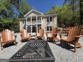 featured image of 85 Dixieland Ln