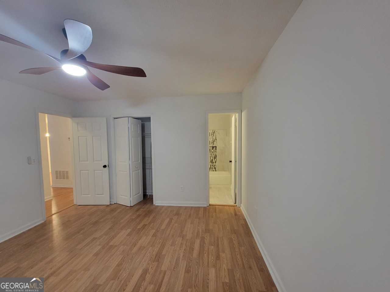 1086 Summer Brook Rd - Photo 7 of 21