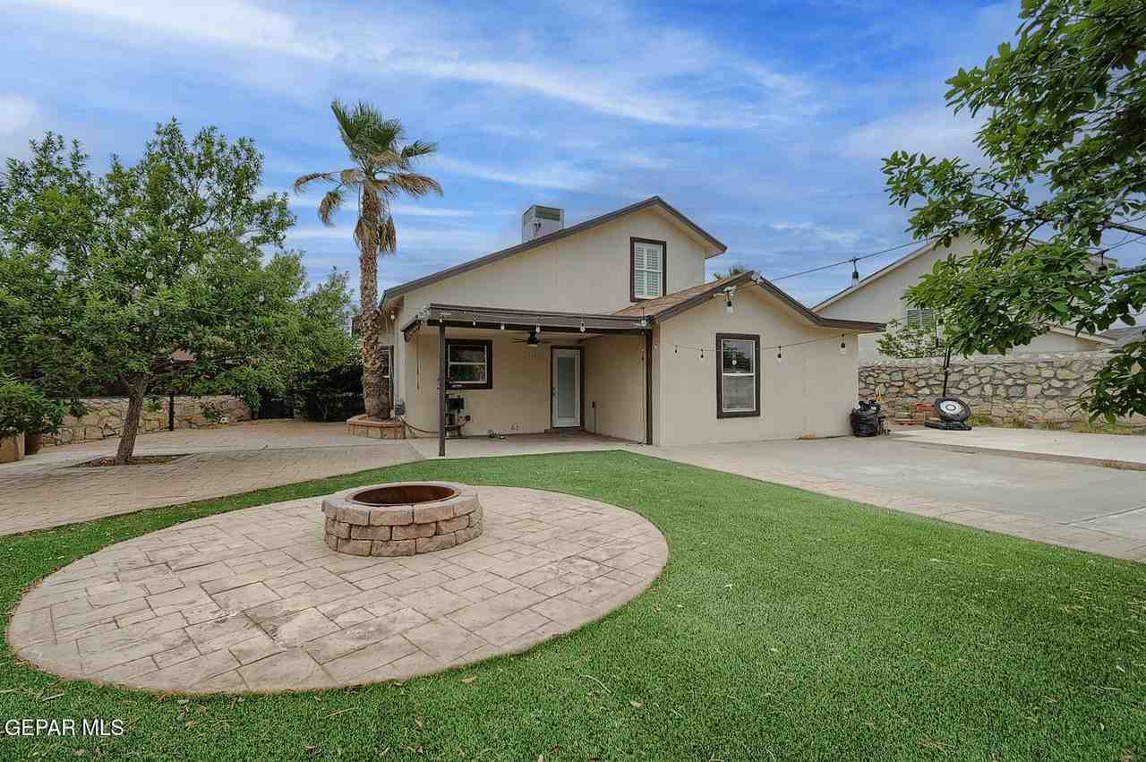 12272 Tierra Pez Way - Photo 4 of 35