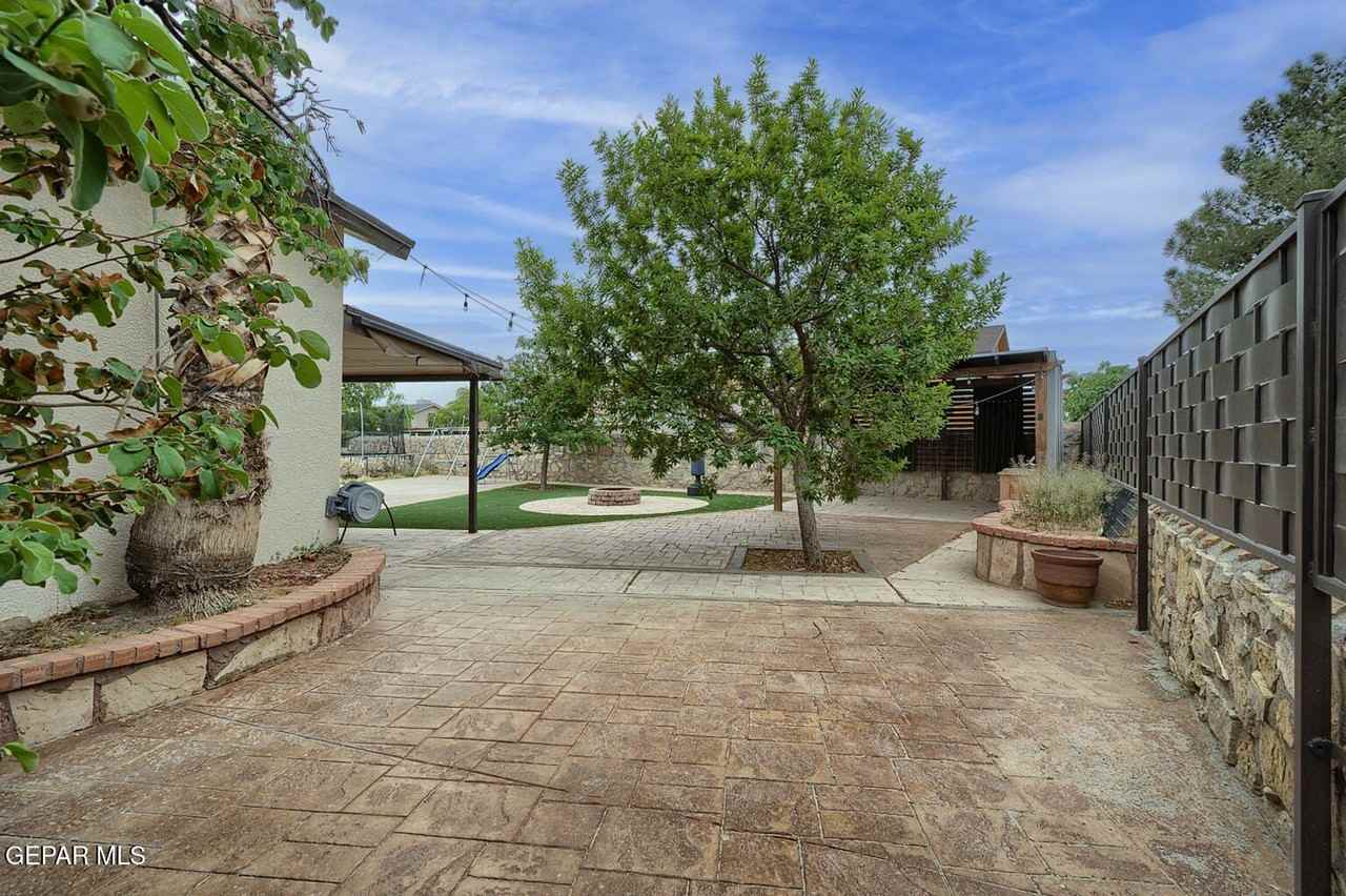 12272 Tierra Pez Way - Photo 7 of 35