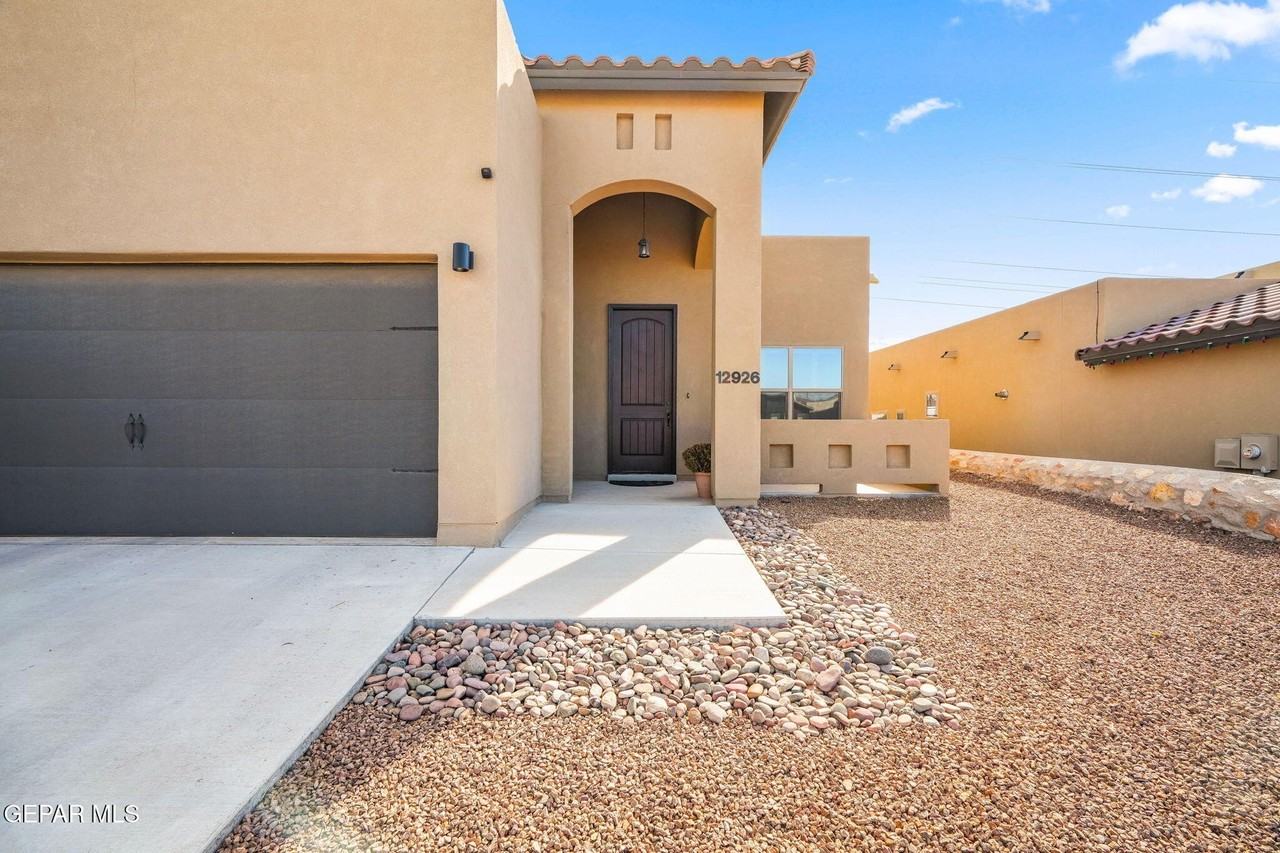 12926 Terrington Ave - Photo 3 of 33