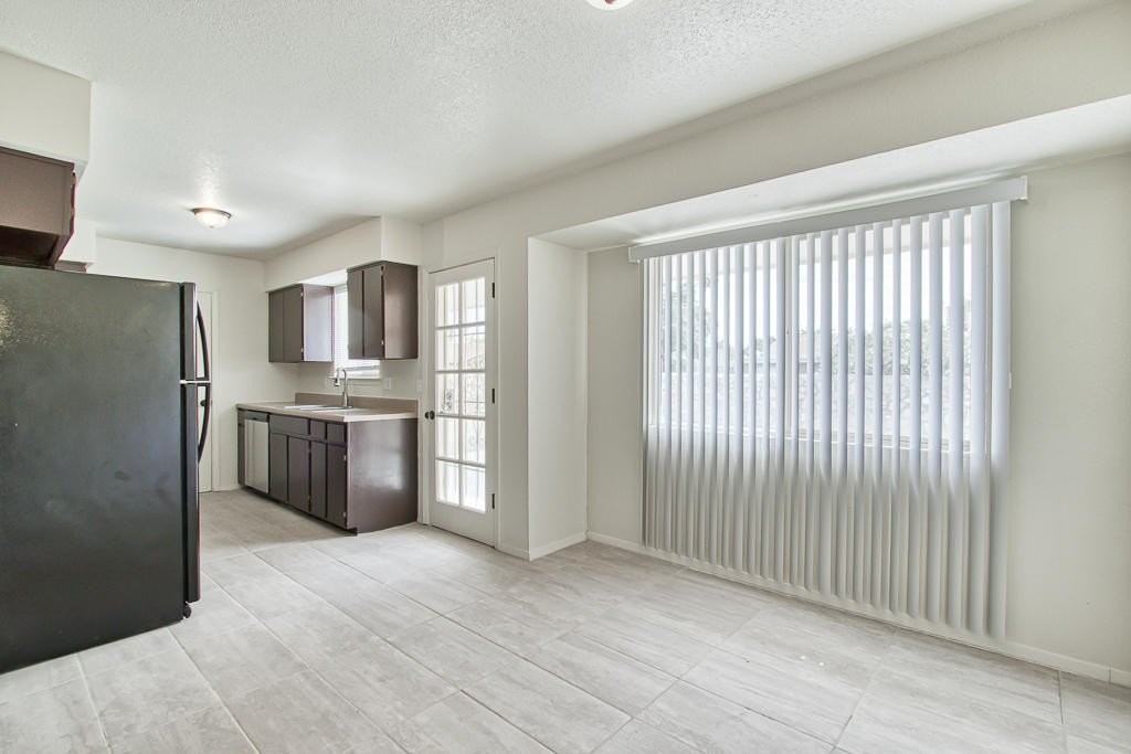 10720 Mcallen Pl - Photo 4 of 39