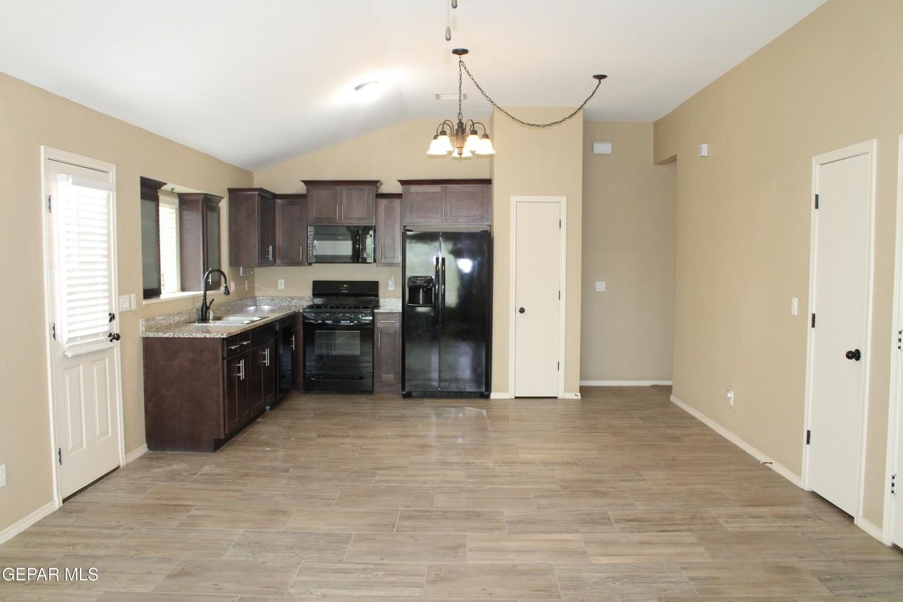 11673 Flor Celosia Dr - Photo 3 of 21