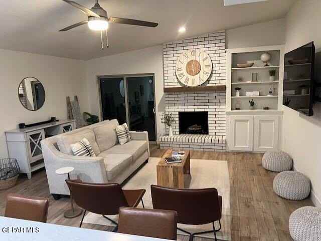 2009 Mermaid Dr - Photo 3 of 31