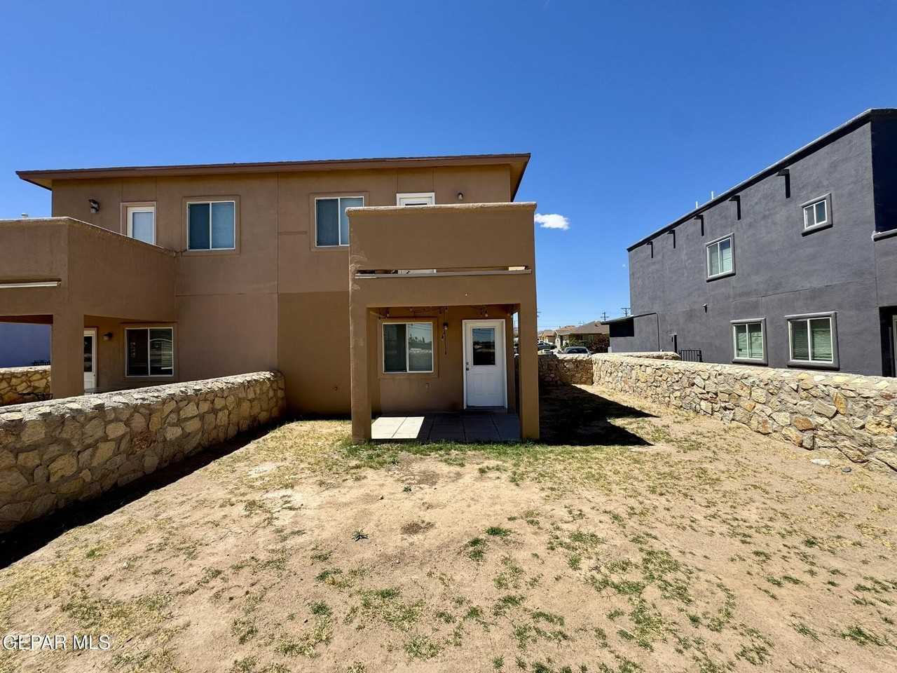 5916 Cielo Del Rey Pl #A - Photo 3 of 26