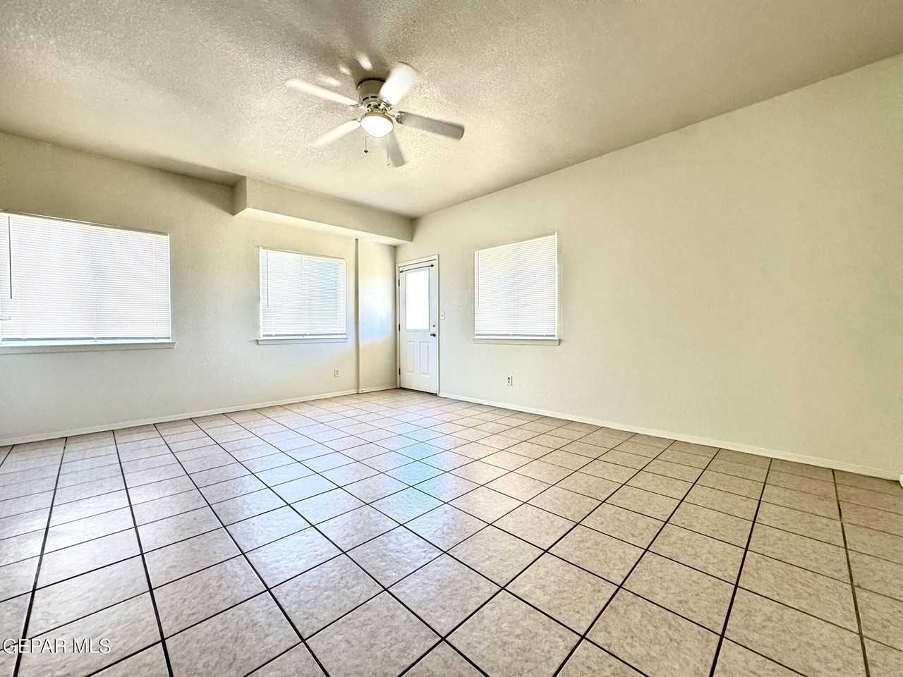 5916 Cielo Del Rey Pl #A - Photo 7 of 26