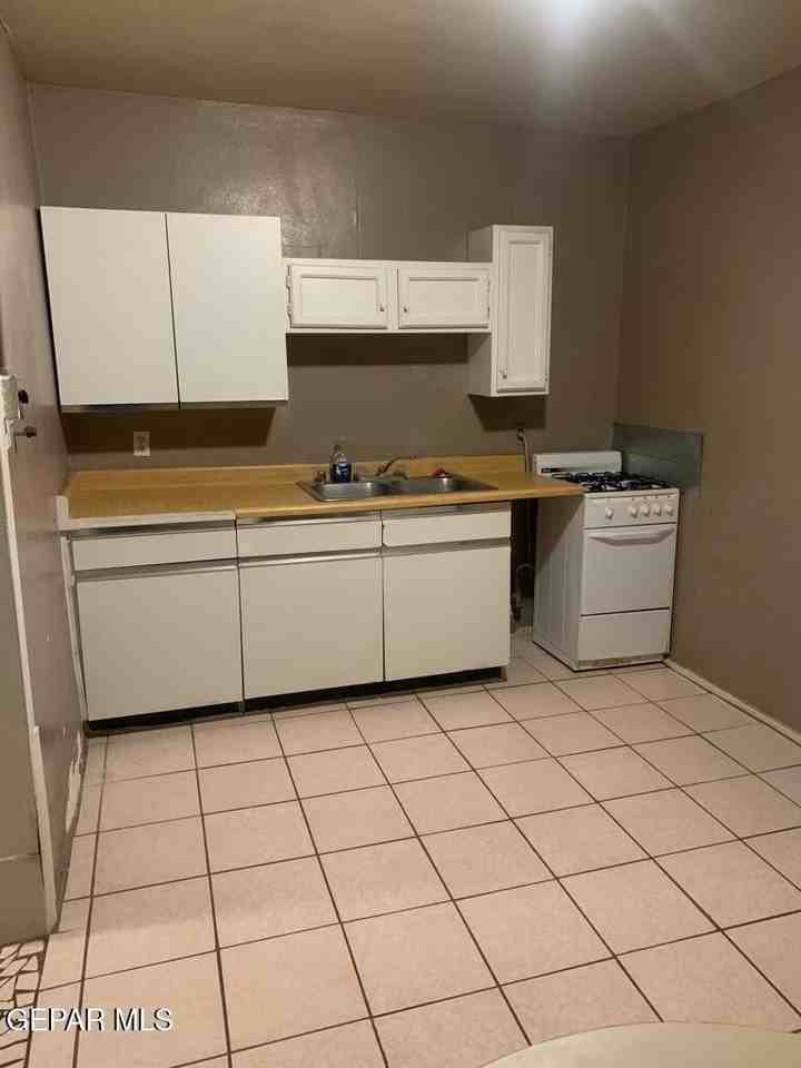 3111 Durazno Ave #2 - Photo 3 of 9