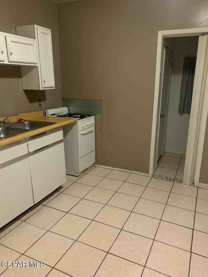 3111 Durazno Ave #2 - Photo 4 of 9