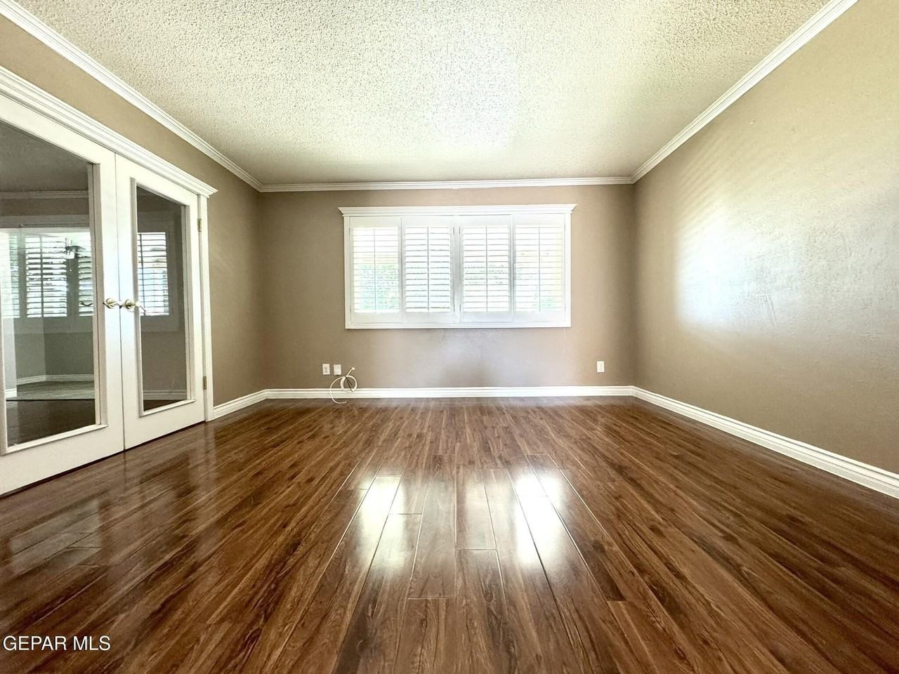 10288 Lakeview Dr - Photo 6 of 50