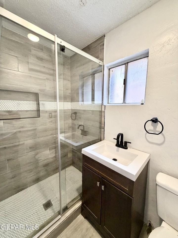 352 Liana Ct - Photo 6 of 28