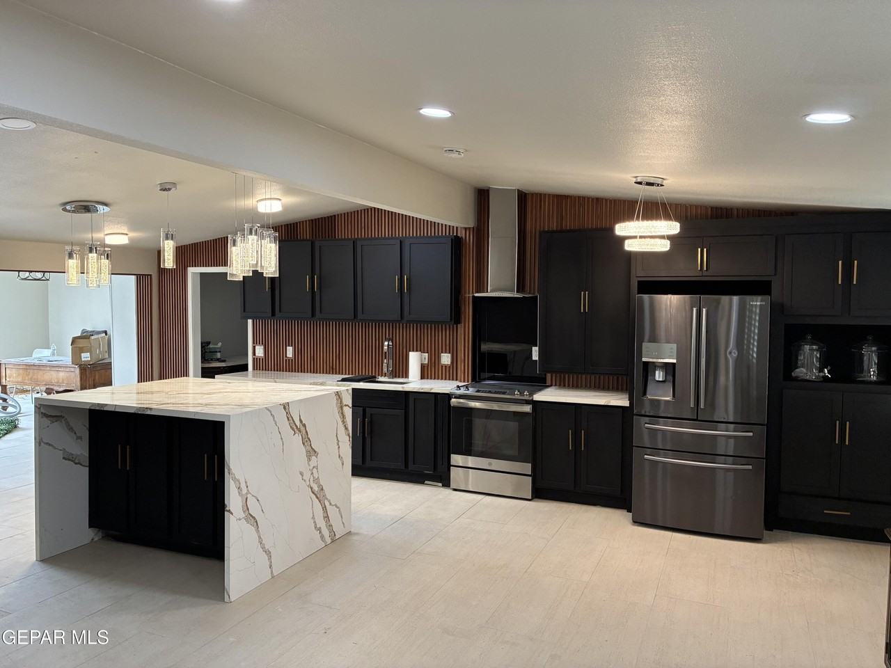 8316 Wh Burges Dr - Photo 5 of 18