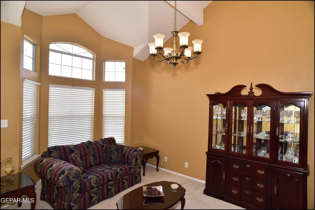 1316 Black Ridge Dr - Photo 6 of 48