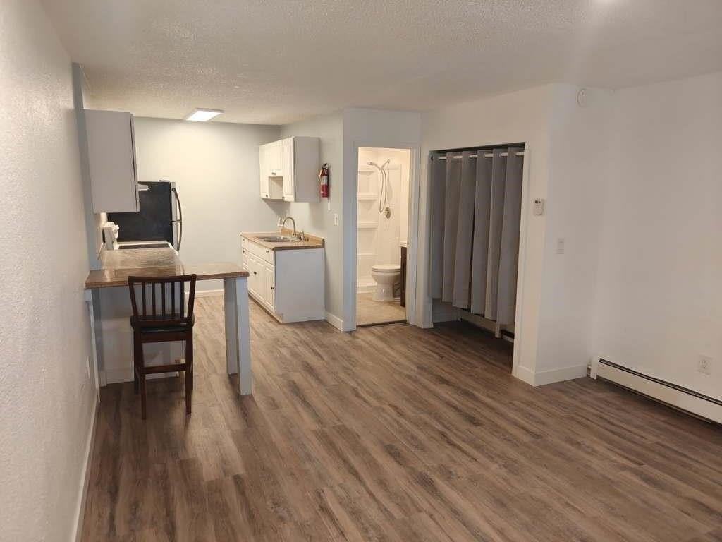 1010 Cushman St CUSHMAN STREET - Photo 4 of 7