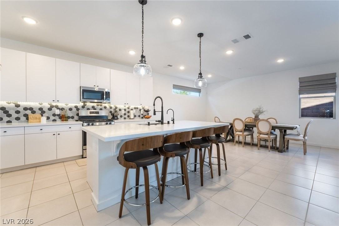 720 Emerson Creek Ct - Photo 7 of 33