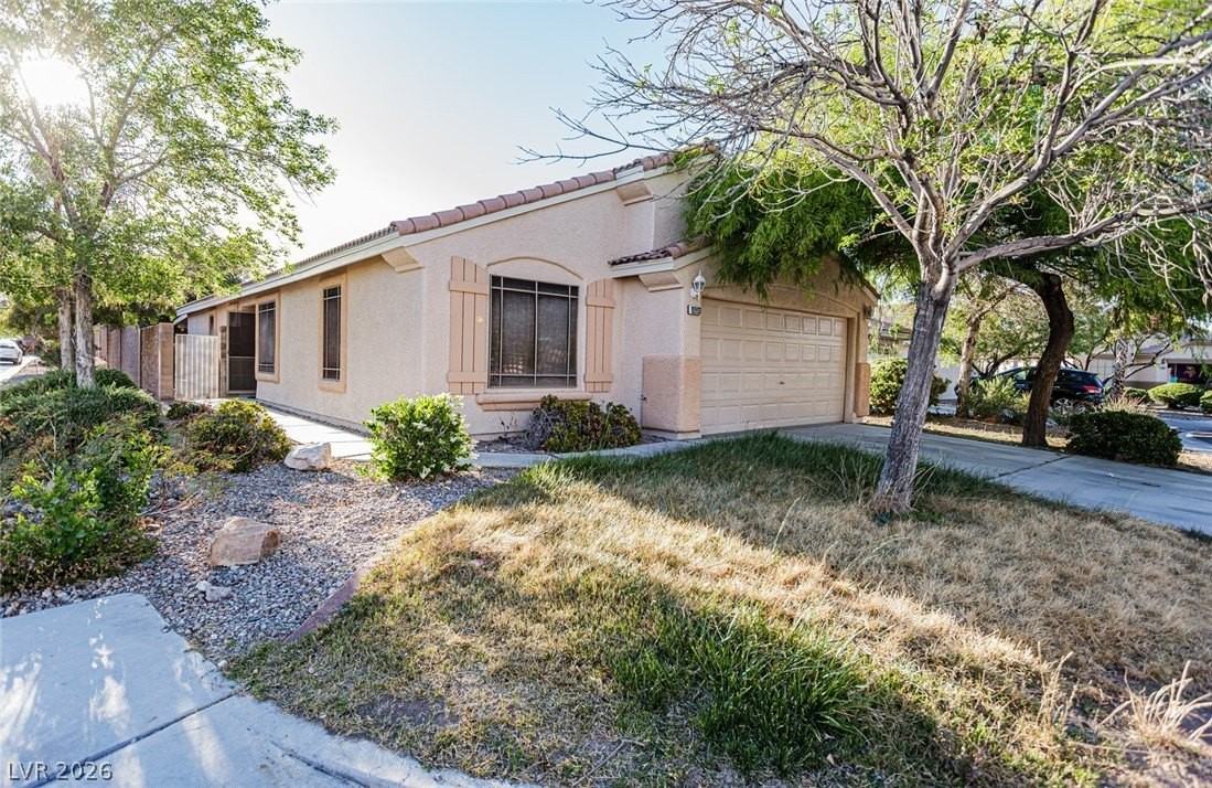 10993 Zampino St - Photo 2 of 33