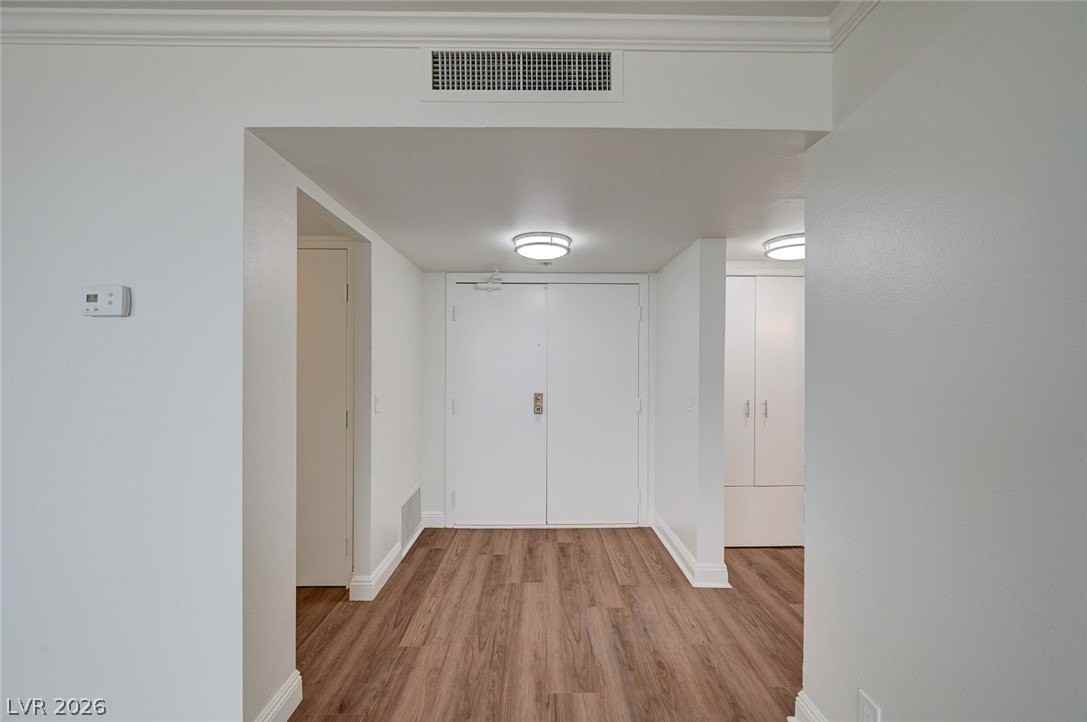 205 E Harmon Ave #912 - Photo 6 of 39