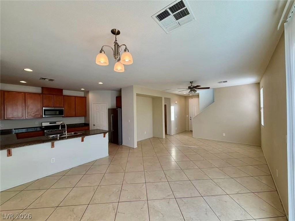 8626 Rowland Bluff Ave - Photo 7 of 26