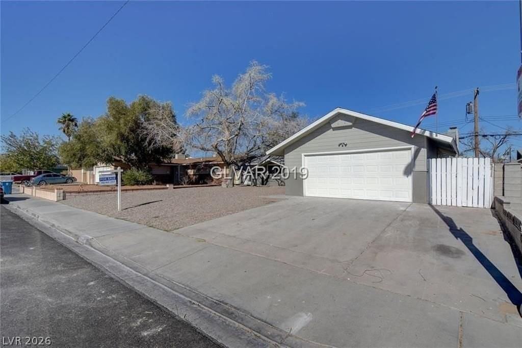 4300 W Bonanza Rd - Photo 2 of 33