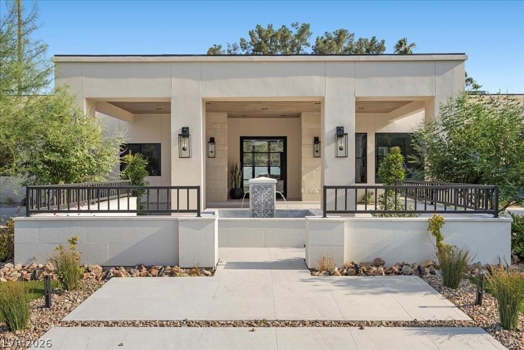 2401 Driftwood Dr - Photo 6 of 50