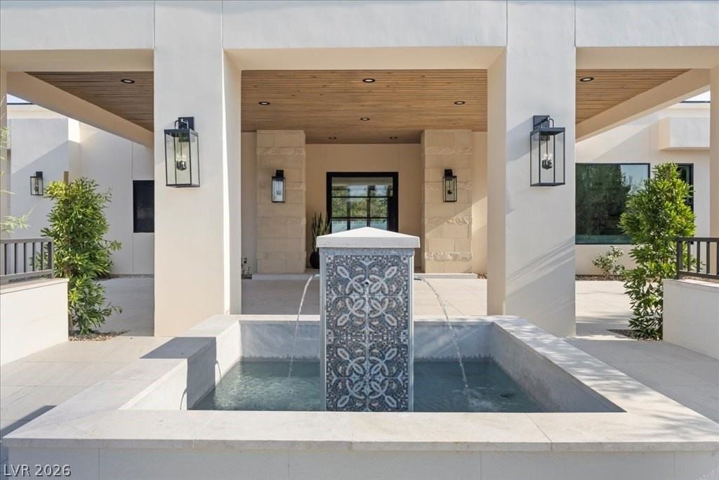 2401 Driftwood Dr - Photo 7 of 50