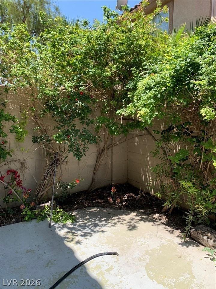 7617 Allerton Ave - Photo 4 of 39