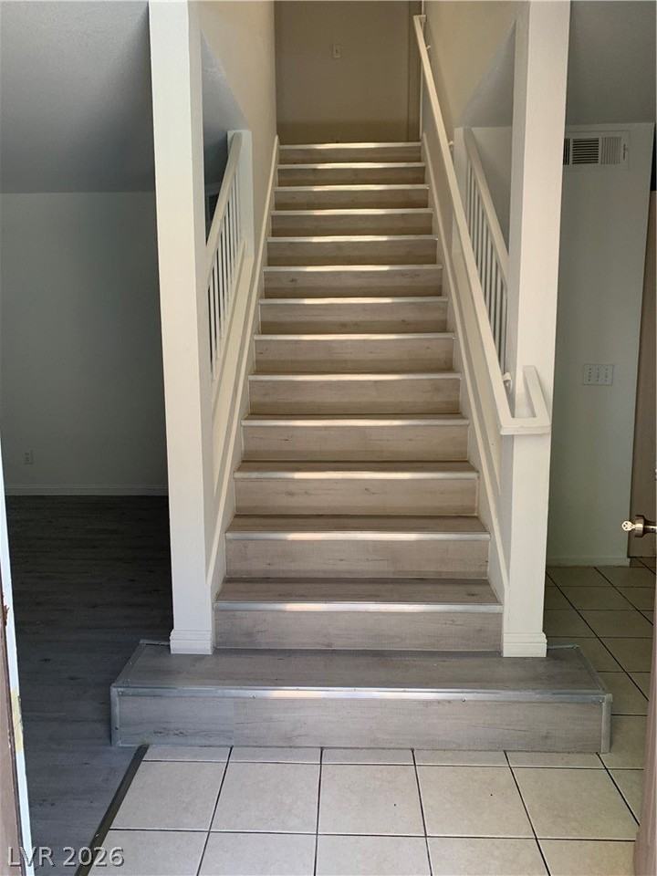 7617 Allerton Ave - Photo 6 of 39