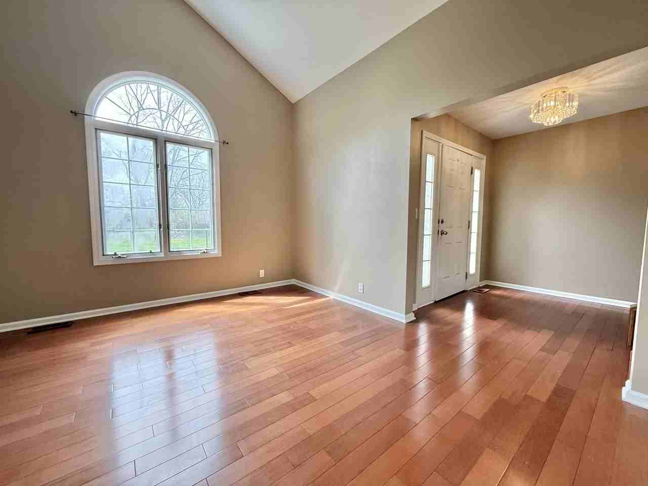 2636 Shefman Ter - Photo 4 of 43