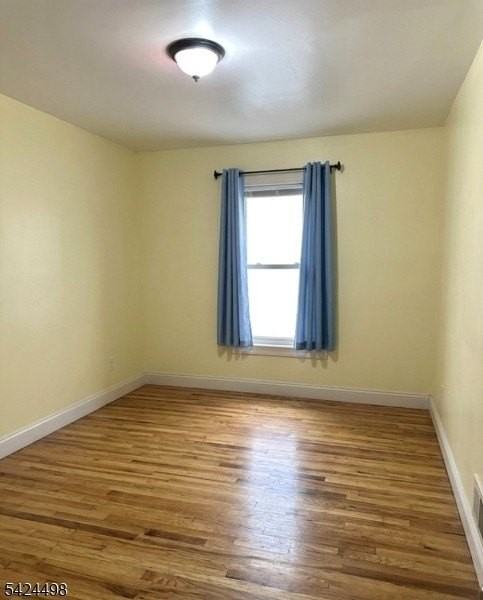 578 E 23rd St #1 - Photo 6 of 10