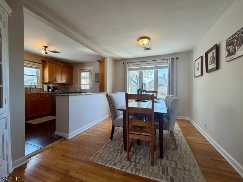 58 Yale St - Photo 7 of 16