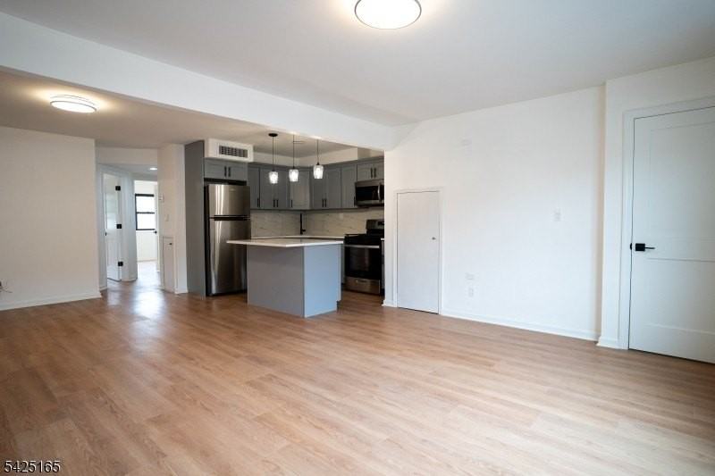 27 Alan Ter #2 - Photo 3 of 8