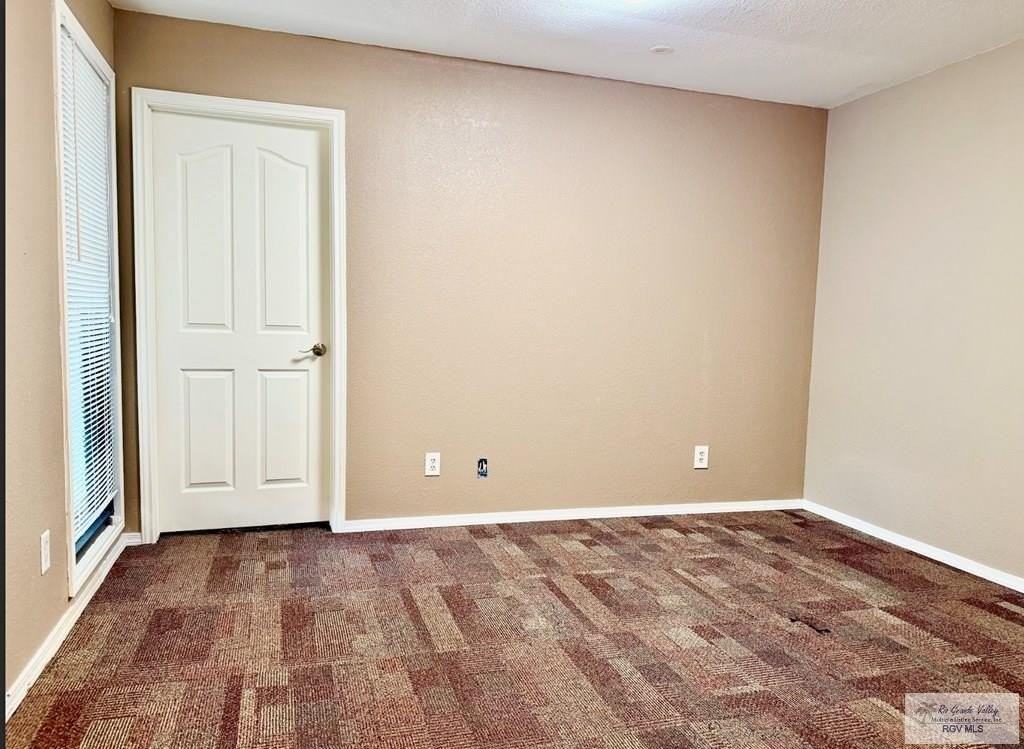 174 Duncan Rd - Photo 5 of 17