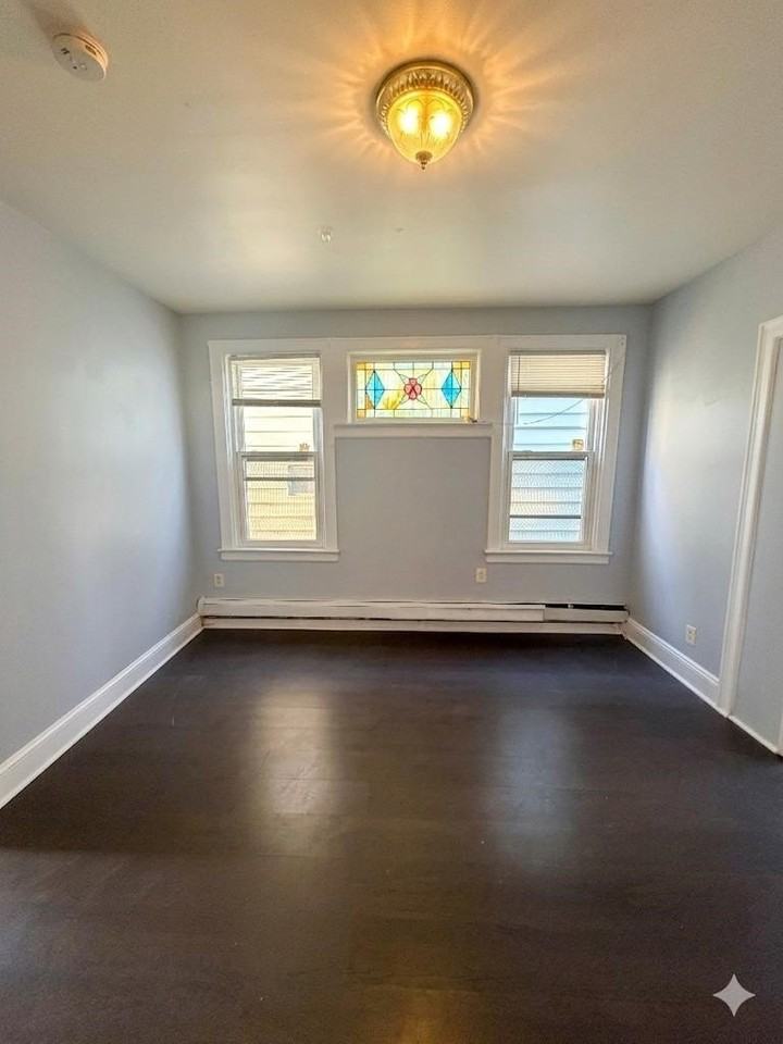 329 Columbia Ave #1stFL - Photo 3 of 13