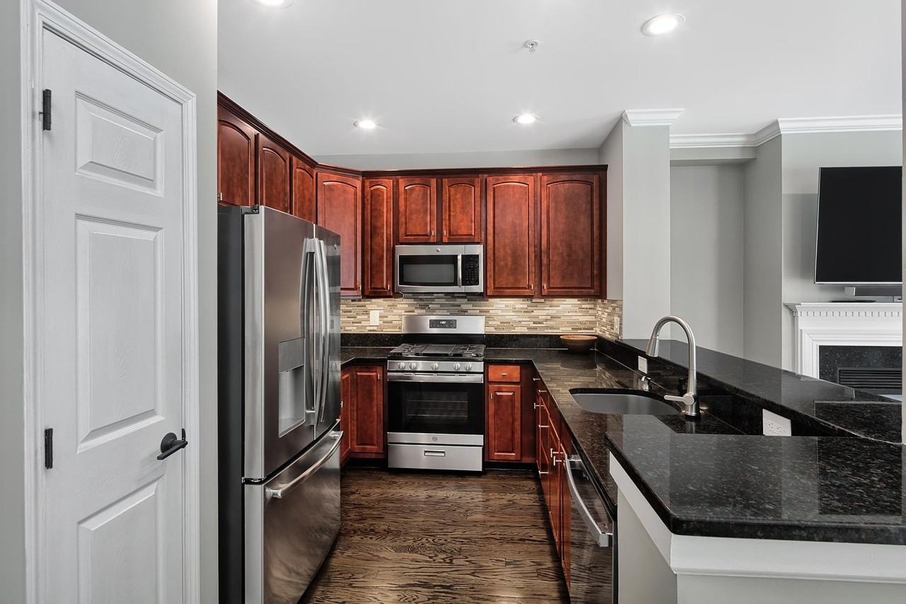 137 Abbie Ct - Photo 5 of 25