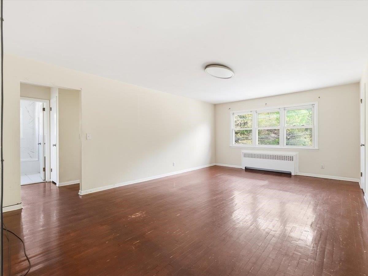 648 Fairview Ave #2 - Photo 5 of 17