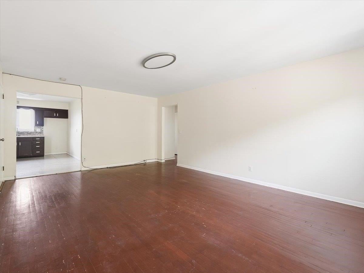 648 Fairview Ave #2 - Photo 6 of 17