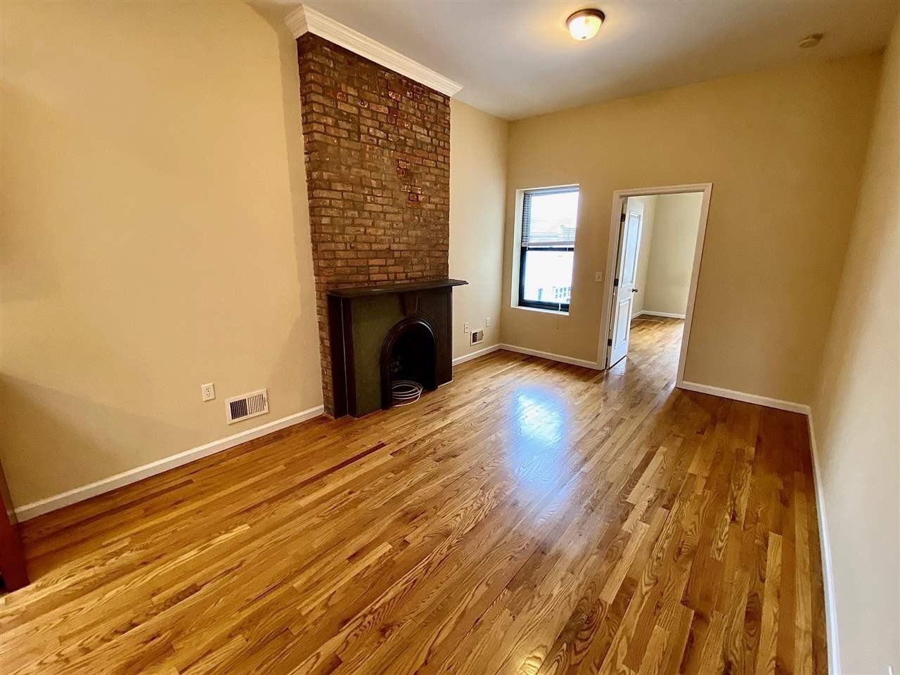 572 Jersey Ave #3L - Photo 5 of 22