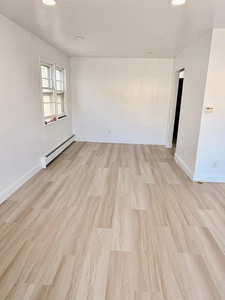 24 E 18th St #2 - Photo 4 of 11