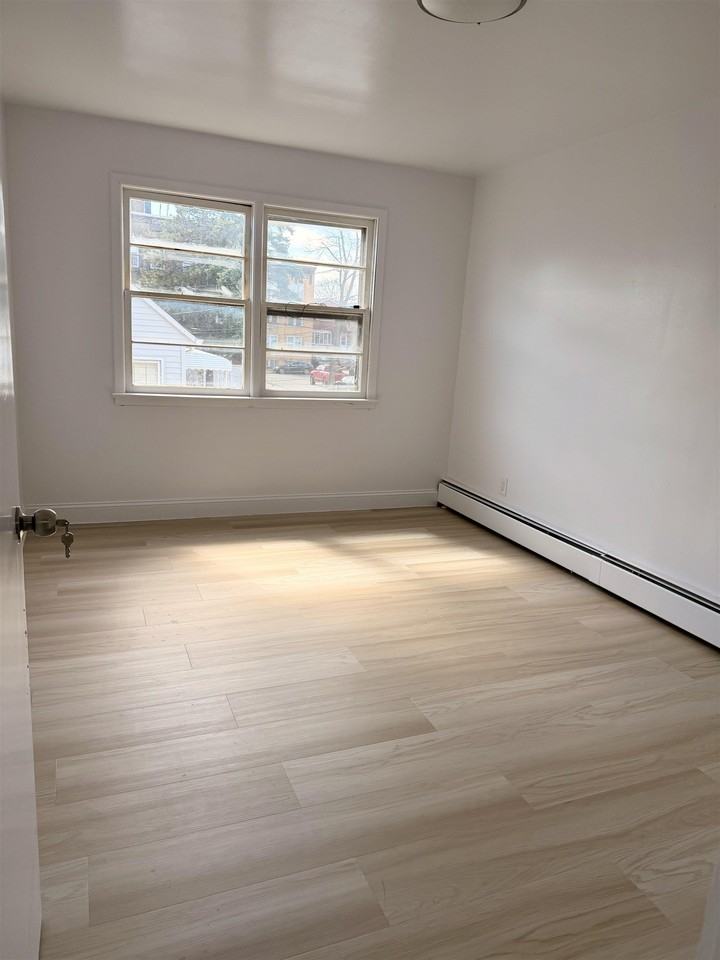 24 E 18th St #2 - Photo 5 of 11
