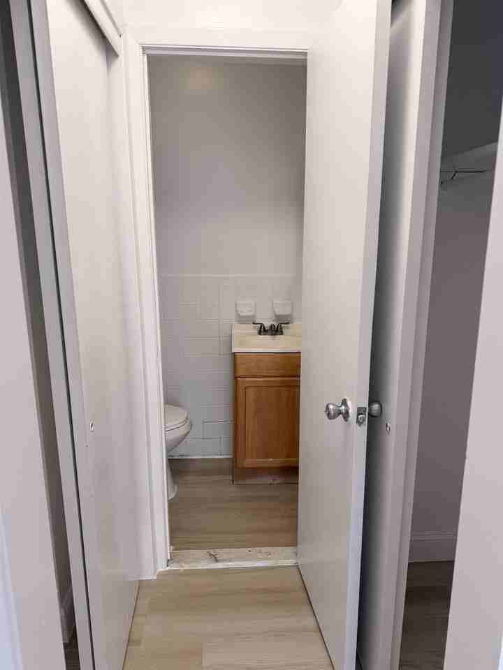 24 E 18th St #2 - Photo 7 of 11