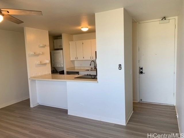 909 Ala Nanala St #402 - Photo 7 of 17