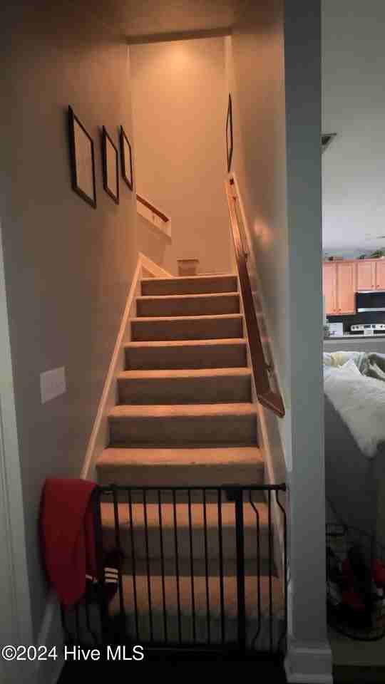 200 Murifield Dr - Photo 5 of 13